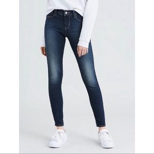 Levi’s 710 Skinny Jeans